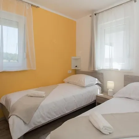 Honey * Seget Vranjica